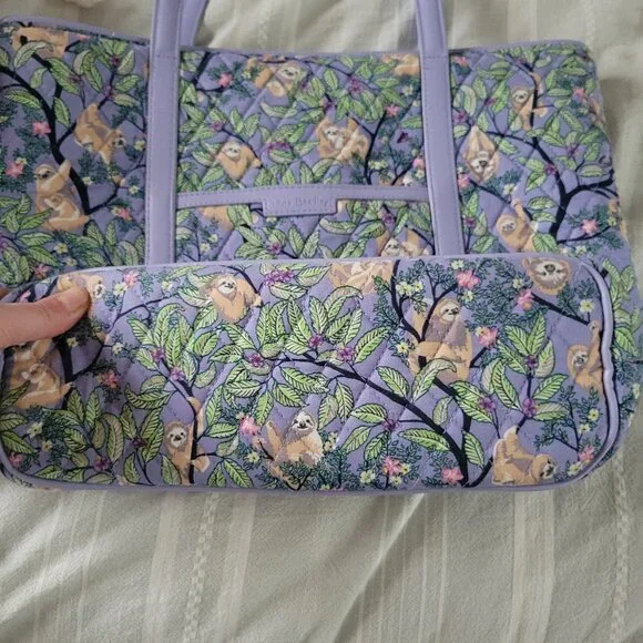 Vera Bradley | Hanging Around sloth tote bag | Lavender Purple - Picture 8 of 12